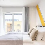 Apartment Modern Comfy Next To The River